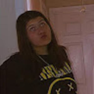 Meet your Posher, Chloe
